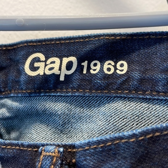 GAP 1969 Jeans - Picture 3 of 3